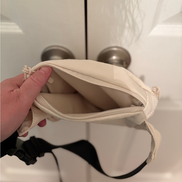 Cream Crossbody/Belt Bag - Picture 5 of 6